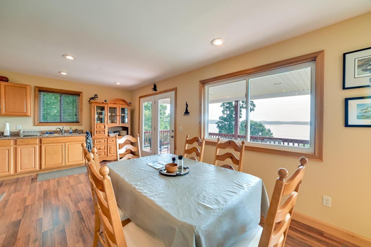 Kentucky Lake Getaway With Lookout Deck, Water View! New Concord Exterior photo